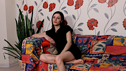 Girl interview old solo